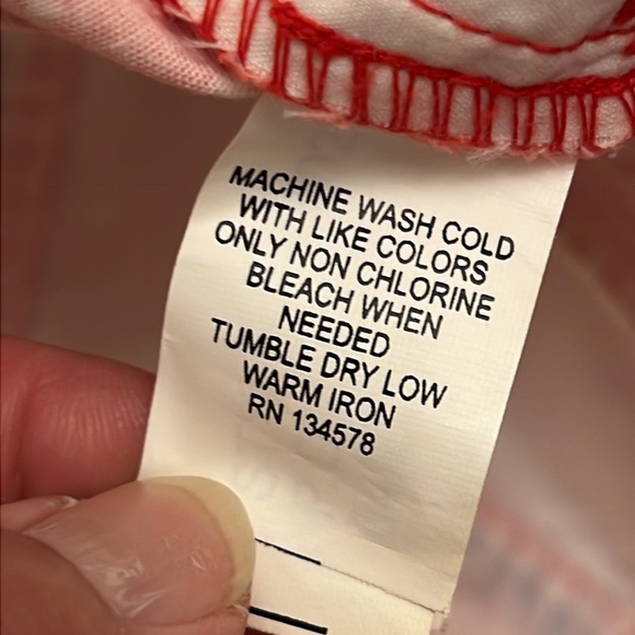 Vineyard Vines ladies shorts - Picture 4 of 4